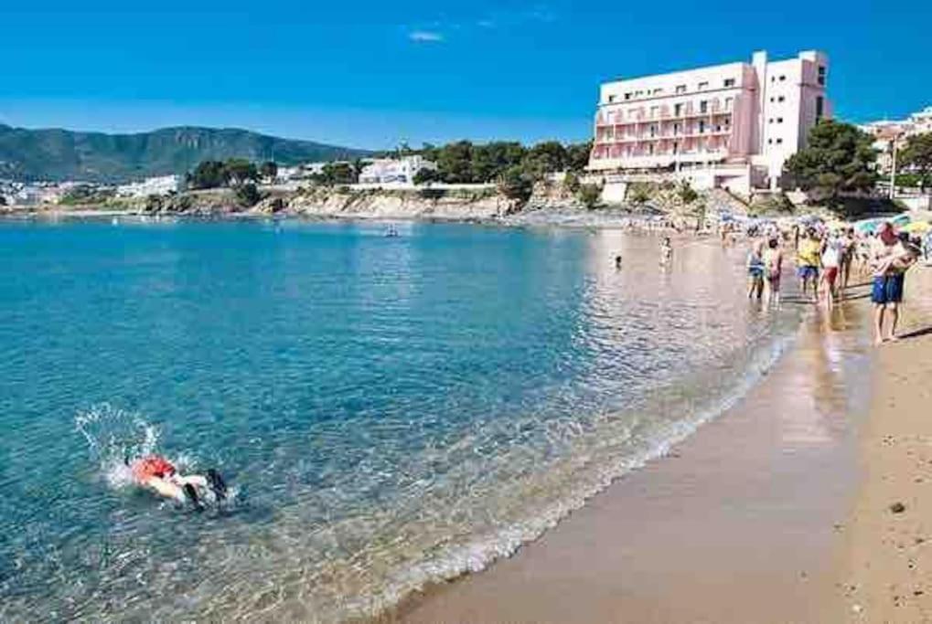 Apartamento Con Piscina En Llança Esterno foto